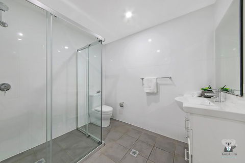 WARRICK FRAM 3 BEDS APT FREE PARKING WALK TO WESTFIELD CLOSE TO HOSPITAL NWF003 - Holiday Great Ocean Road 3