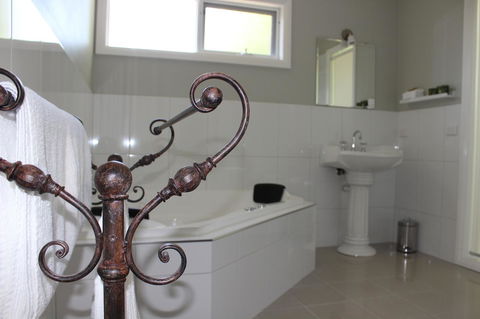 Amelina Cottages - Holiday Great Ocean Road 24