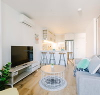 Plush 2BR CBD Apartment Near Southern Cross - Holiday Great Ocean Road