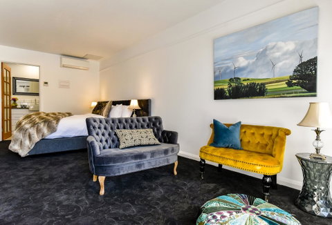 Daylesford Art Motel - Holiday Great Ocean Road 7