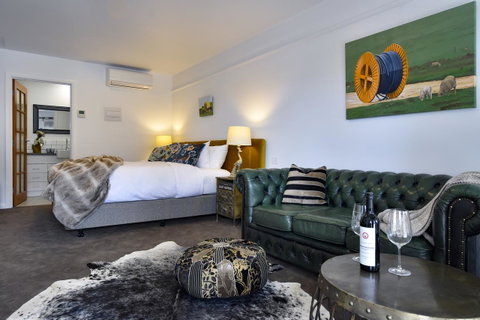 Daylesford Art Motel - Holiday Great Ocean Road 6