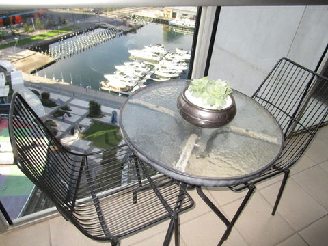Harbour Escape Apartments Docklands - Holiday Great Ocean Road 1