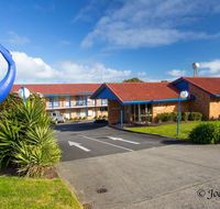 Blue Whale Motor Inn  Apartments - Holiday Great Ocean Road