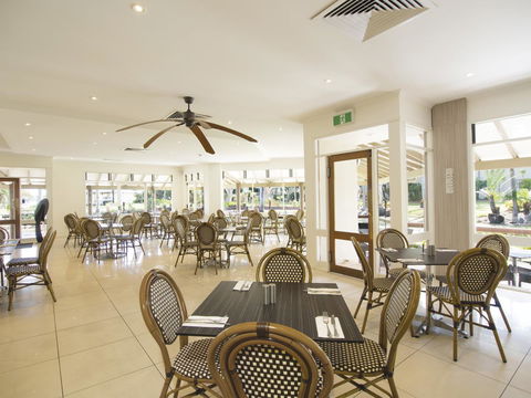 Oaks Sunshine Coast Oasis Resort - Holiday Great Ocean Road 25