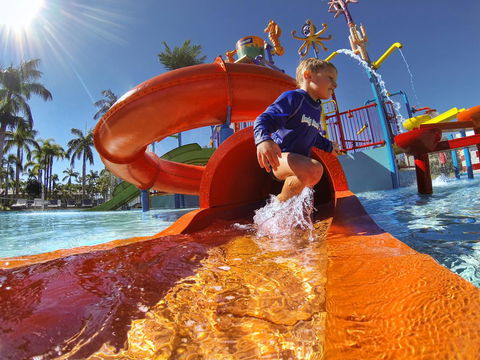 Oaks Sunshine Coast Oasis Resort - Holiday Great Ocean Road 8