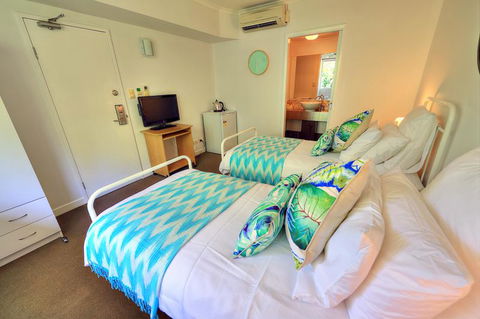 Mango Lagoon Sunbird Retreat - Holiday Great Ocean Road 17