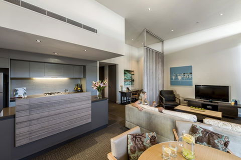 Oaks Redcliffe Mon Komo Suites - Holiday Great Ocean Road 20