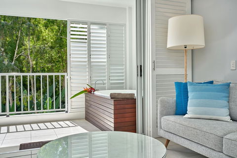 Palm Cove Paradise - Couples Spa Beach Getaway - Holiday Great Ocean Road 8