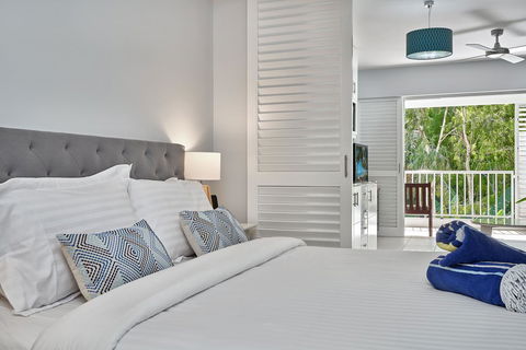 Palm Cove Paradise - Couples Spa Beach Getaway - Holiday Great Ocean Road 7
