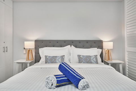 Palm Cove Paradise - Couples Spa Beach Getaway - Holiday Great Ocean Road 6