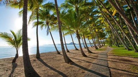 Palm Cove Paradise - Couples Spa Beach Getaway - Holiday Great Ocean Road 24
