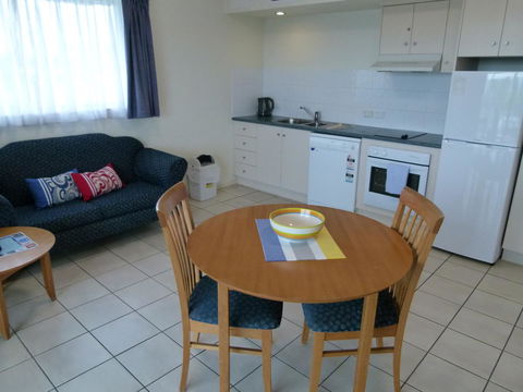 Madison Ocean Breeze Apartments - Holiday Great Ocean Road 23