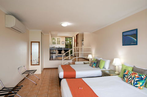 Sunlit Waters Studio Apartments - Holiday Great Ocean Road 29