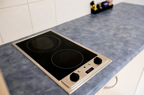 Sunlit Waters Studio Apartments - Holiday Great Ocean Road 35