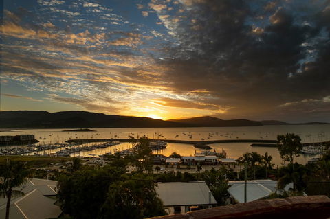 Sunlit Waters Studio Apartments - Holiday Great Ocean Road 17