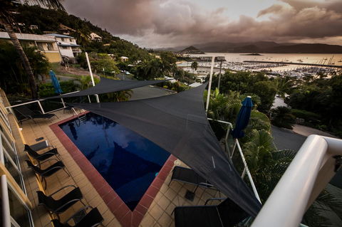 Sunlit Waters Studio Apartments - Holiday Great Ocean Road 3