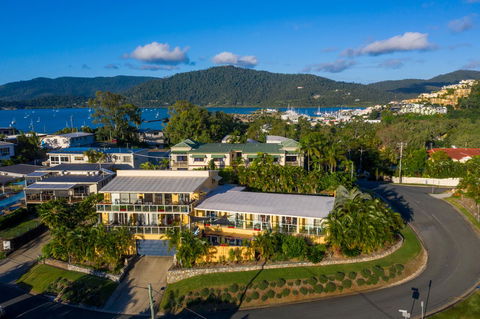 Sunlit Waters Studio Apartments - Holiday Great Ocean Road 6