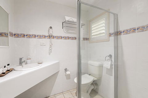 Sunlit Waters Studio Apartments - Holiday Great Ocean Road 20