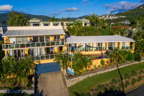 Sunlit Waters Studio Apartments - Holiday Great Ocean Road 7