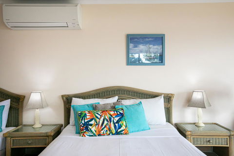 Sunlit Waters Studio Apartments - Holiday Great Ocean Road 34