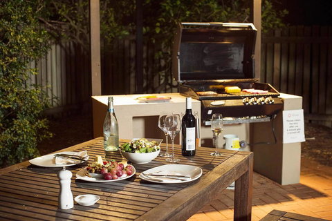 At The Sound Noosa Motel - Holiday Great Ocean Road 6