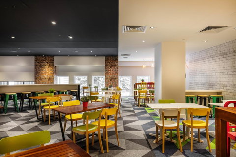 Ibis Styles Brisbane Elizabeth Street - Holiday Great Ocean Road 23