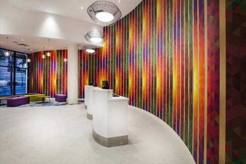 Ibis Styles Brisbane Elizabeth Street - Holiday Great Ocean Road 9