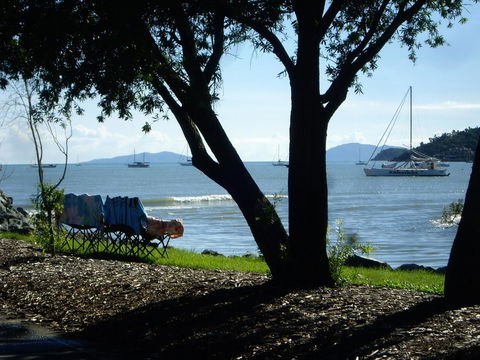 Montipora Unit 3 - In The Heart Of Airlie, Wi-fi And Netflix - Holiday Great Ocean Road 17