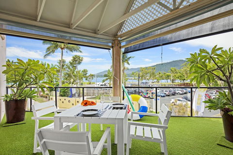 Montipora Unit 3 - In The Heart Of Airlie, Wi-fi And Netflix - Holiday Great Ocean Road 10