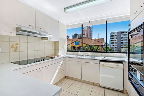 ULTIQA Beach Haven On Broadbeach - Holiday Great Ocean Road 41