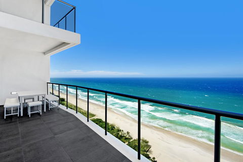 ULTIQA Air On Broadbeach - Holiday Great Ocean Road 0