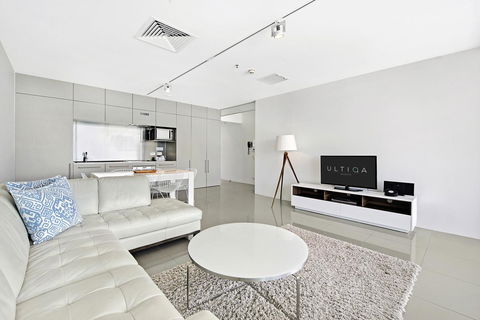 ULTIQA Air On Broadbeach - Holiday Great Ocean Road 24