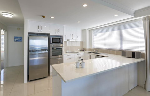 South Pacific Plaza - Official - Holiday Great Ocean Road 1