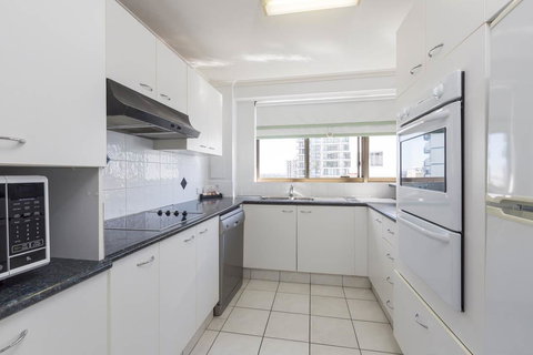 South Pacific Plaza - Official - Holiday Great Ocean Road 20