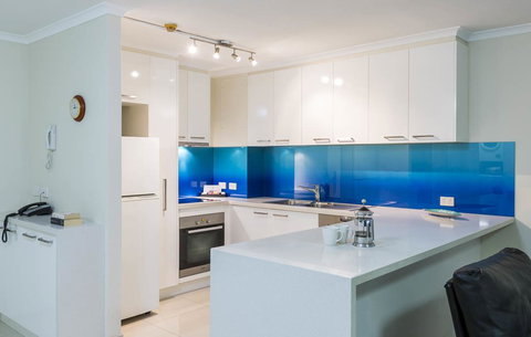 South Pacific Plaza - Official - Holiday Great Ocean Road 37