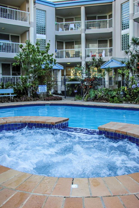 Surfers Beach Holiday Apartments - Holiday Great Ocean Road 6