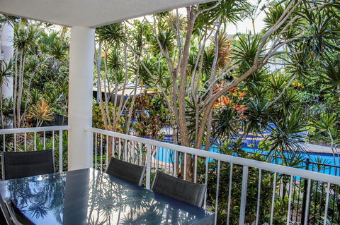 Surfers Beach Holiday Apartments - Holiday Great Ocean Road 13