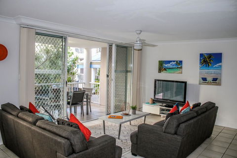 Surfers Beach Holiday Apartments - Holiday Great Ocean Road 16