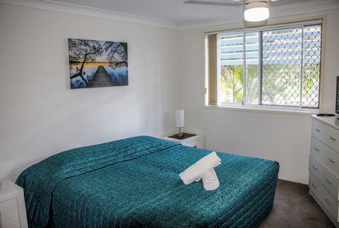 Surfers Beach Holiday Apartments - Holiday Great Ocean Road 19