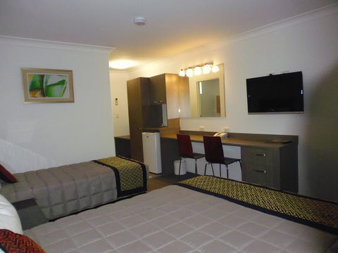 Burke & Wills Motor Inn - Holiday Great Ocean Road 15