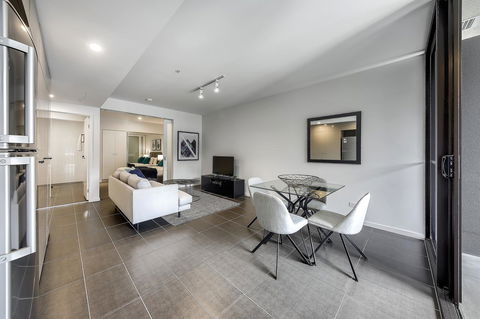Opera Apartments South Brisbane - Holiday Great Ocean Road 14