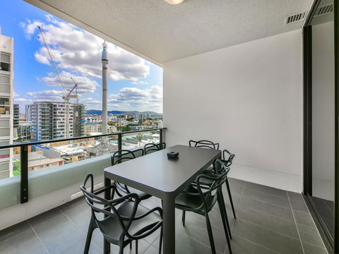 Opera Apartments South Brisbane - Holiday Great Ocean Road 18