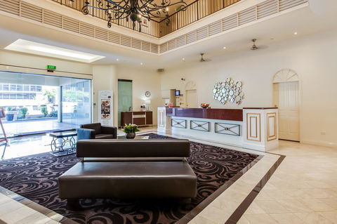 Central Cosmo Apartment Hotel - Holiday Great Ocean Road 6