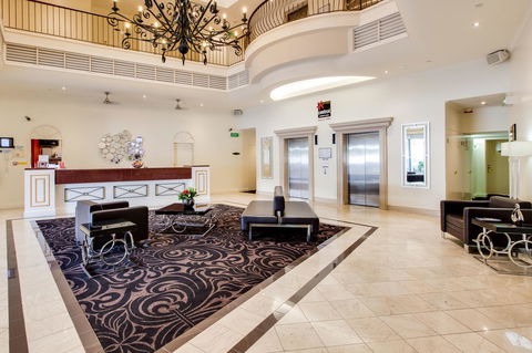 Central Cosmo Apartment Hotel - Holiday Great Ocean Road 3