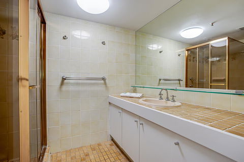 Gemini Court Holiday Apartments - Holiday Great Ocean Road 8