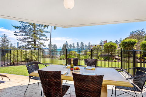 Gemini Court Holiday Apartments - Holiday Great Ocean Road 13