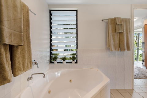 Oasis Apartments On Hamilton Island By HIHA - Holiday Great Ocean Road 15