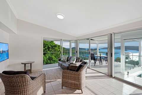 Oasis Apartments On Hamilton Island By HIHA - Holiday Great Ocean Road 35