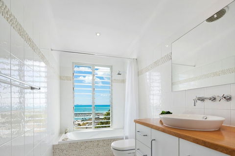 Nautilus On The Hill - Airlie Beach - Holiday Great Ocean Road 23