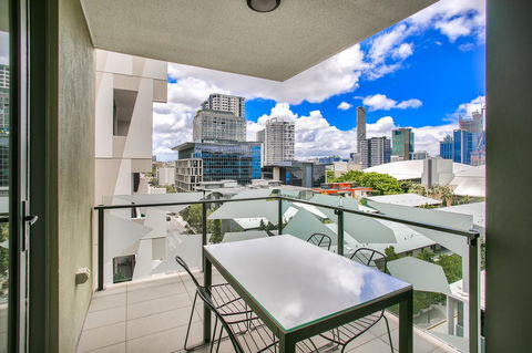 Vine Apartments South Brisbane - Holiday Great Ocean Road 3